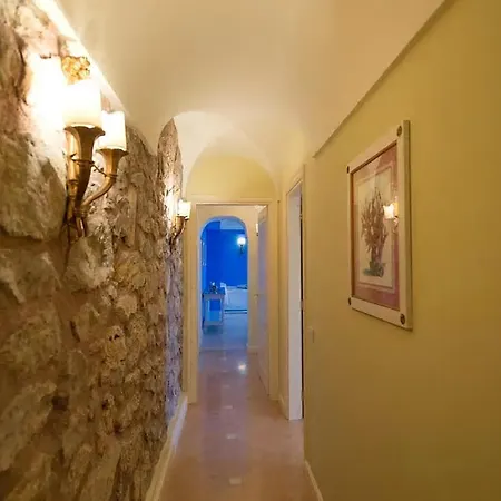 Linaro * Anacapri (Isola di Capri)