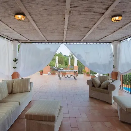 Linaro Villa *